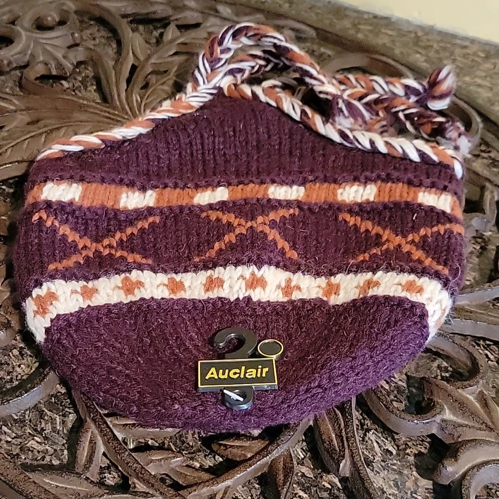 Ladies lambs wool and Acrylic winter hat
